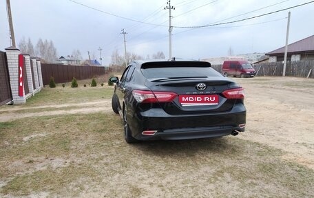 Toyota Camry, 2018 год, 2 650 000 рублей, 8 фотография
