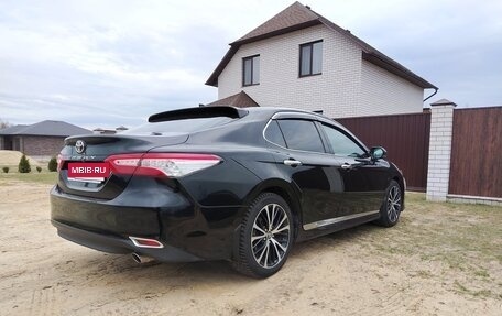 Toyota Camry, 2018 год, 2 650 000 рублей, 9 фотография