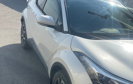 Toyota C-HR I рестайлинг, 2017 год, 1 920 000 рублей, 7 фотография
