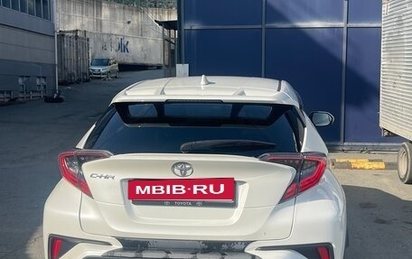 Toyota C-HR I рестайлинг, 2017 год, 1 920 000 рублей, 4 фотография