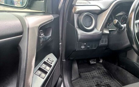 Toyota RAV4, 2015 год, 2 200 000 рублей, 11 фотография