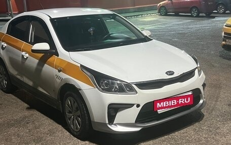 KIA Rio IV, 2018 год, 850 000 рублей, 2 фотография