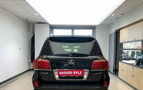 Toyota Land Cruiser 200, 2016 год, 6 300 000 рублей, 5 фотография