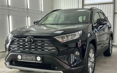 Toyota RAV4, 2020 год, 3 600 000 рублей, 2 фотография