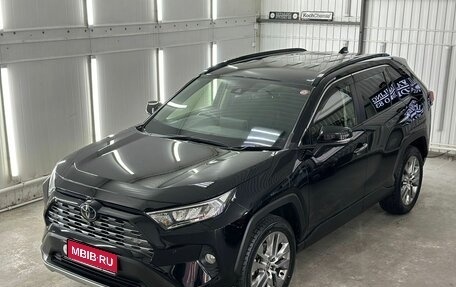 Toyota RAV4, 2020 год, 3 600 000 рублей, 5 фотография