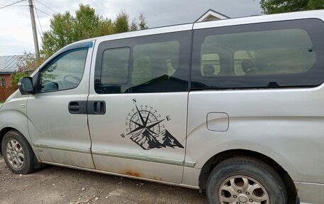 Hyundai Grand Starex Grand Starex I рестайлинг 2, 2008 год, 750 000 рублей, 2 фотография