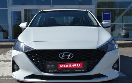 Hyundai Solaris II рестайлинг, 2021 год, 1 700 000 рублей, 2 фотография