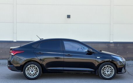 Hyundai Solaris II рестайлинг, 2021 год, 1 290 000 рублей, 8 фотография