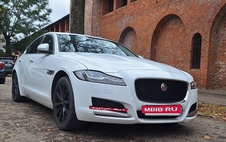 Jaguar XF II, 2017 год, 2 220 000 рублей, 3 фотография