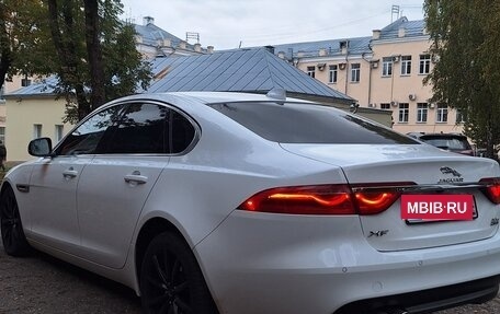 Jaguar XF II, 2017 год, 2 220 000 рублей, 10 фотография