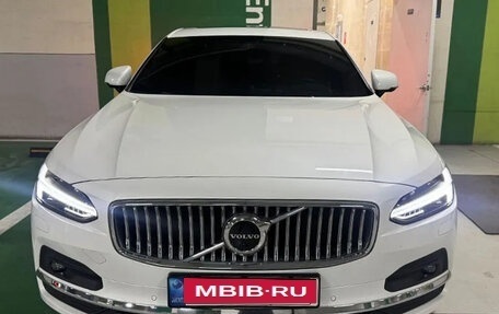 Volvo S90 II рестайлинг, 2022 год, 3 479 000 рублей, 1 фотография
