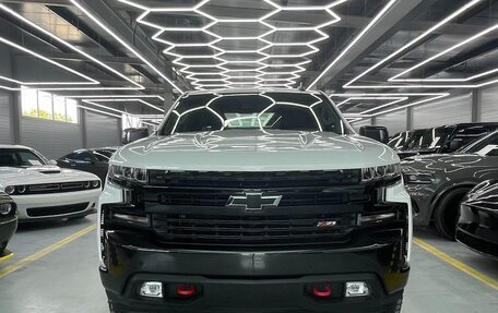 Chevrolet Silverado, 2021 год, 6 950 000 рублей, 1 фотография
