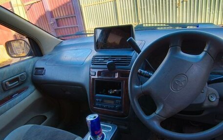 Toyota Gaia, 2000 год, 450 000 рублей, 16 фотография