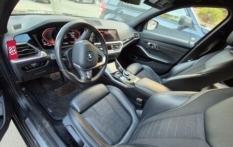 BMW 3 серия, 2019 год, 2 650 000 рублей, 2 фотография