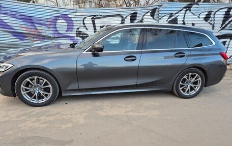 BMW 3 серия, 2019 год, 2 650 000 рублей, 15 фотография