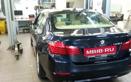 BMW 5 серия, 2015 год, 2 130 000 рублей, 3 фотография