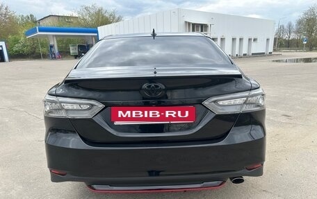 Toyota Camry, 2020 год, 3 000 000 рублей, 4 фотография
