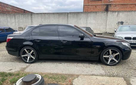 BMW 5 серия, 2006 год, 1 300 000 рублей, 3 фотография