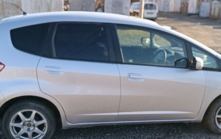 Honda Fit III, 2009 год, 450 000 рублей, 5 фотография