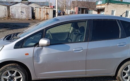 Honda Fit III, 2009 год, 450 000 рублей, 10 фотография