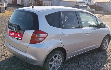 Honda Fit III, 2009 год, 450 000 рублей, 6 фотография