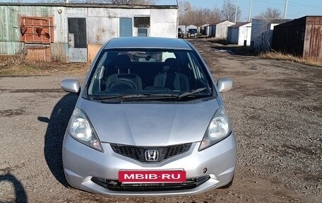 Honda Fit III, 2009 год, 450 000 рублей, 12 фотография
