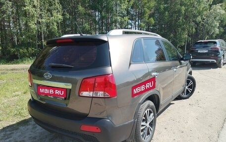 KIA Sorento II рестайлинг, 2011 год, 1 400 000 рублей, 2 фотография