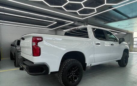Chevrolet Silverado, 2021 год, 6 950 000 рублей, 4 фотография