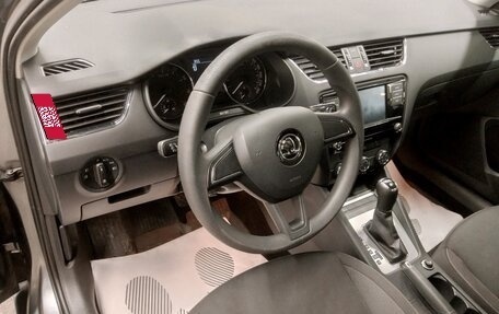 Skoda Octavia, 2017 год, 1 339 000 рублей, 10 фотография