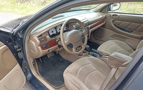 Dodge Stratus II, 2002 год, 245 000 рублей, 9 фотография