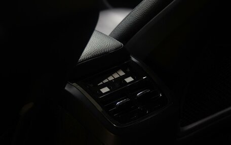 Volvo XC60 II, 2018 год, 3 250 000 рублей, 12 фотография