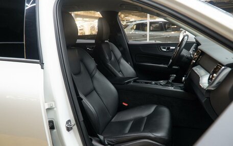 Volvo XC60 II, 2018 год, 3 250 000 рублей, 8 фотография