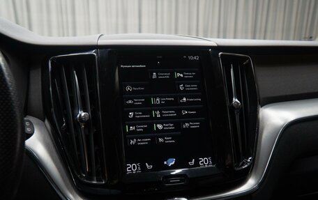 Volvo XC60 II, 2018 год, 3 250 000 рублей, 19 фотография