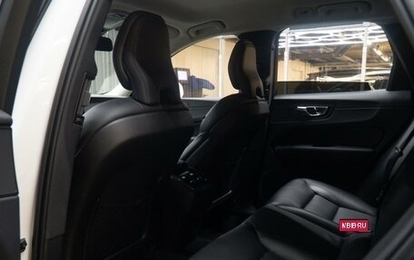 Volvo XC60 II, 2018 год, 3 250 000 рублей, 11 фотография