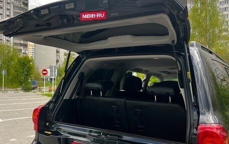 Toyota Land Cruiser 200, 2014 год, 5 000 000 рублей, 8 фотография