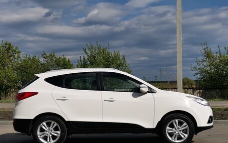 Hyundai ix35 I рестайлинг, 2013 год, 1 298 000 рублей, 2 фотография