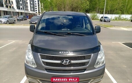 Hyundai H-1 II рестайлинг, 2011 год, 1 600 000 рублей, 17 фотография