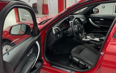 BMW 3 серия, 2018 год, 2 600 000 рублей, 5 фотография
