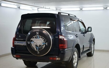 Mitsubishi Pajero III рестайлинг, 2005 год, 929 000 рублей, 4 фотография