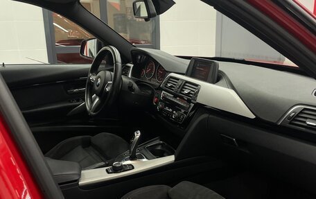BMW 3 серия, 2018 год, 2 600 000 рублей, 11 фотография