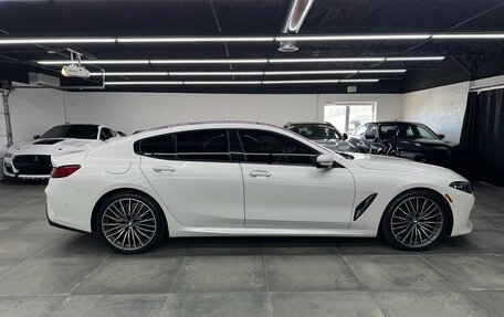 BMW 8 серия, 2022 год, 6 445 000 рублей, 4 фотография