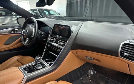 BMW 8 серия, 2022 год, 6 445 000 рублей, 16 фотография