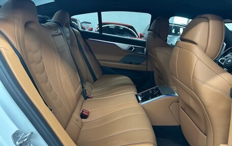 BMW 8 серия, 2022 год, 6 445 000 рублей, 19 фотография