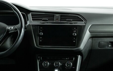 Volkswagen Tiguan II, 2020 год, 3 099 000 рублей, 14 фотография
