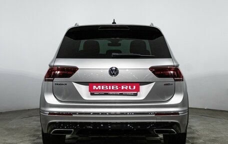 Volkswagen Tiguan II, 2020 год, 3 099 000 рублей, 6 фотография