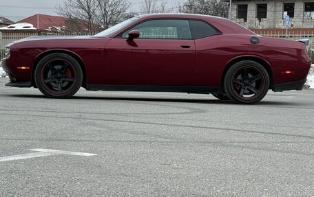 Dodge Challenger III рестайлинг 2, 2019 год, 4 350 000 рублей, 7 фотография