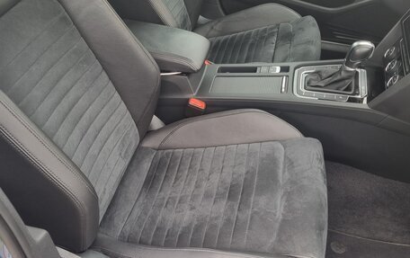 Volkswagen Passat B8 рестайлинг, 2017 год, 2 200 000 рублей, 8 фотография