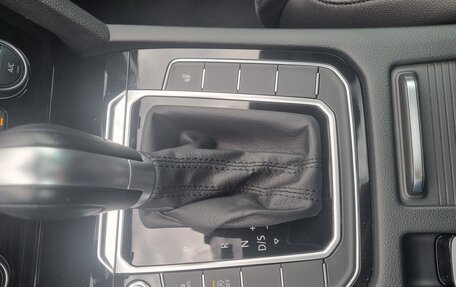 Volkswagen Passat B8 рестайлинг, 2017 год, 2 200 000 рублей, 16 фотография