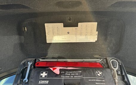 BMW 5 серия, 2006 год, 950 000 рублей, 17 фотография