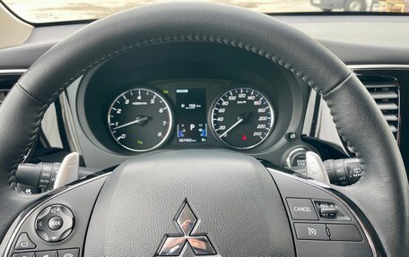Mitsubishi Outlander III рестайлинг 3, 2021 год, 2 650 000 рублей, 24 фотография